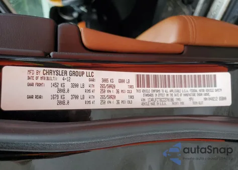 2012 Jeep Grand Cherokee Overland z USA, uszkodzony, nr VIN 1C4RJFCT6CC270186